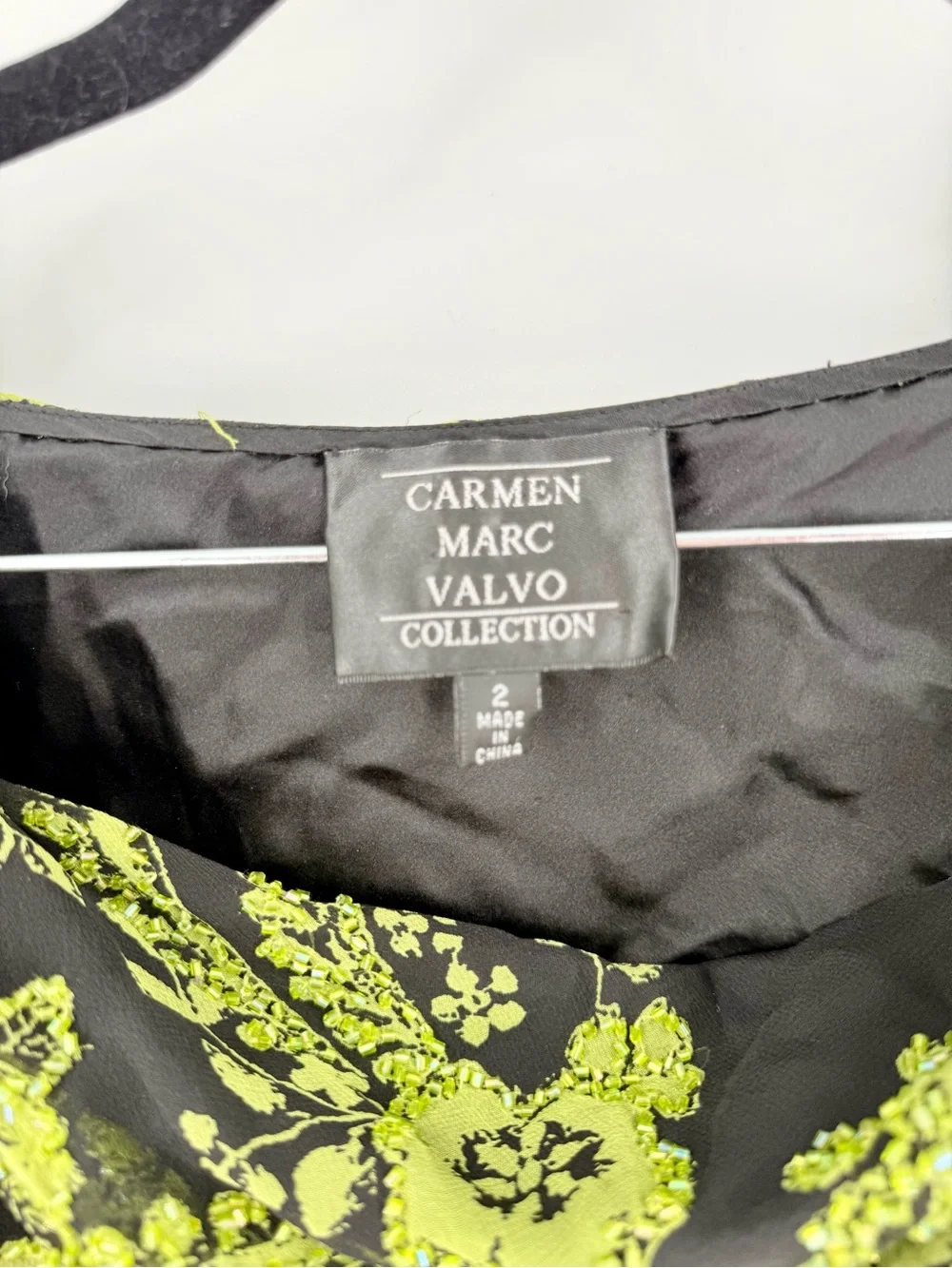 Carmen Marc Valvo Collection Sheer Paisley Mesh Cowl Neck Top Black Green - Picture 4 of 8